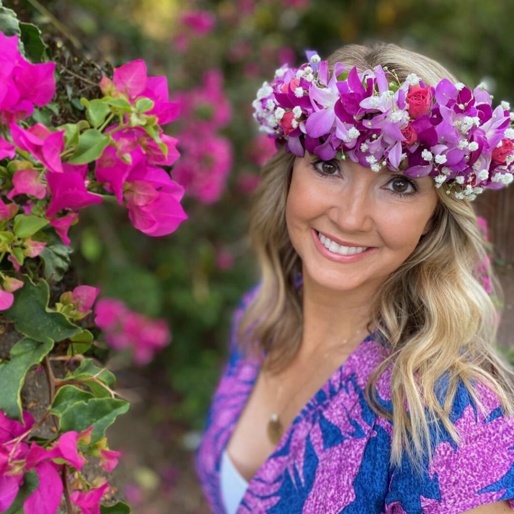 Custom Handmade Haku Lei Poʻo - Lin's Lei Stand